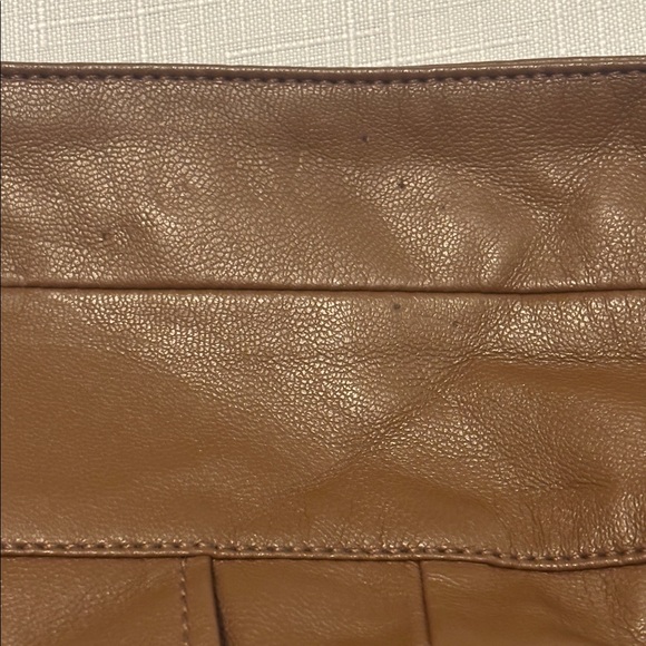 PAIGE Brown faux leather shorts SZ 10 high-rise fit pleated front pockets casual - Picture 15 of 15